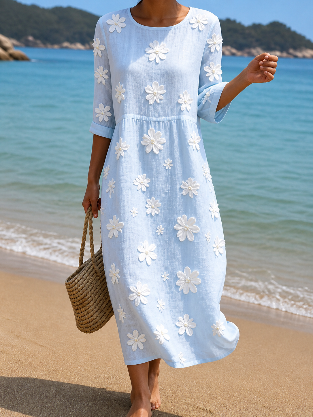 Casa Provincial | Elegante vestido casual de mujer con atractivo estampado floral.