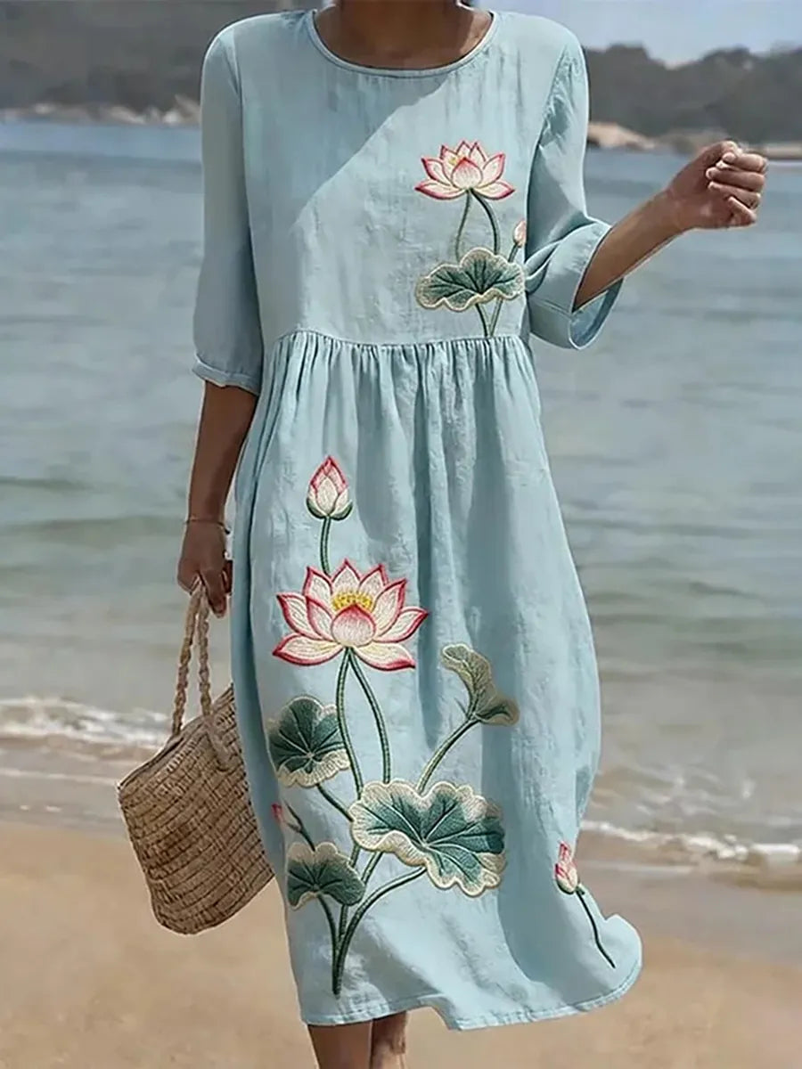 Casa Provincial | Elegante vestido casual de mujer con sofisticado estampado floral