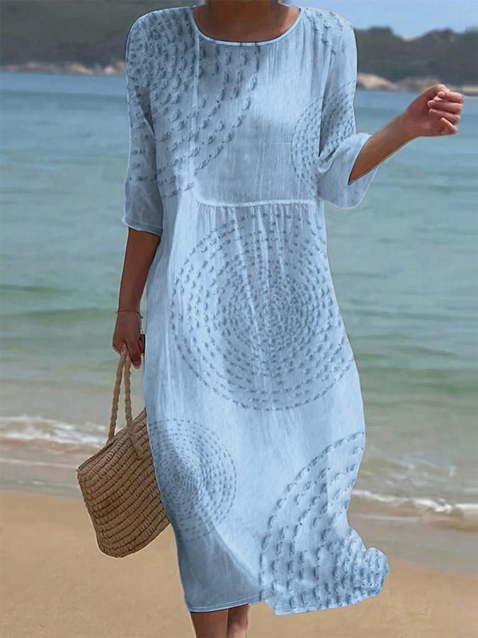 Casa Provincial | Vestido casual de mujer con delicados bordados artesanales.