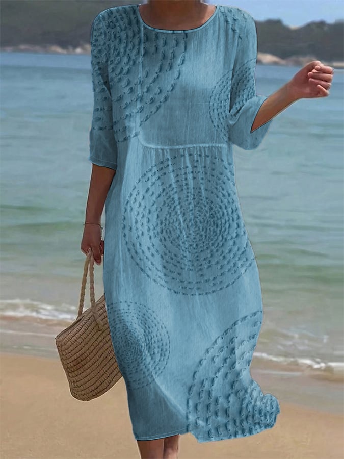 Casa Provincial | Vestido casual de mujer con delicados bordados que realzan la elegancia y sofisticación.