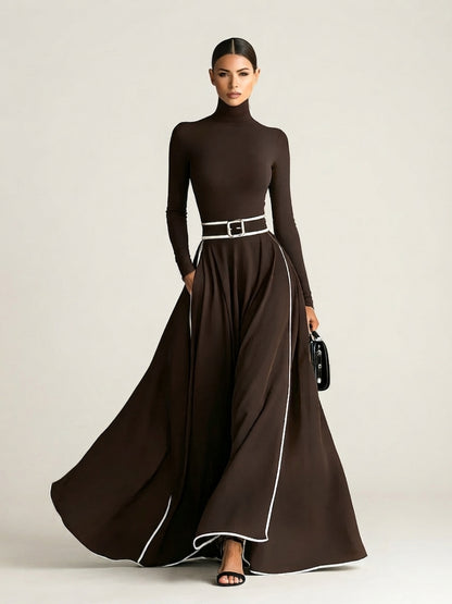 San Sebastian | Vestido Maxi Negro con Costuras Blancas y Cuello Alto