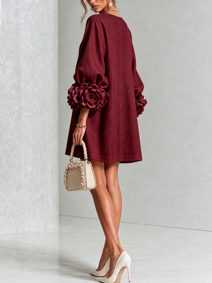 Ilaria | Vestido Mini en Mezcla de Lino con Puños de Rosa, Burdeos