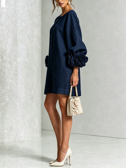 Marina | Vestido Mini en Mezcla de Lino con Puños de Rosa, Azul Marino