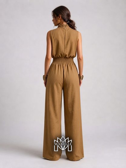 Zenaide | Mono color camel con escote alto anudado y pierna ancha